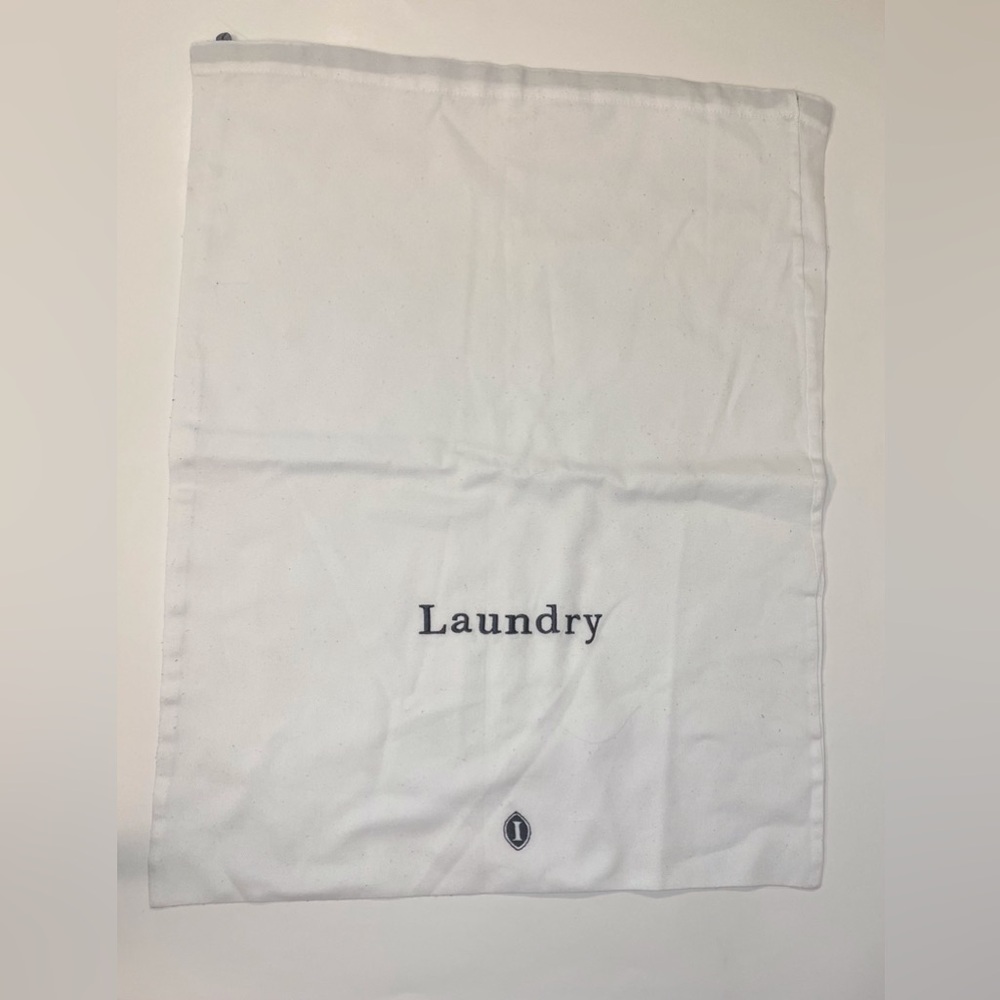 Laundry White Dust Bag‎